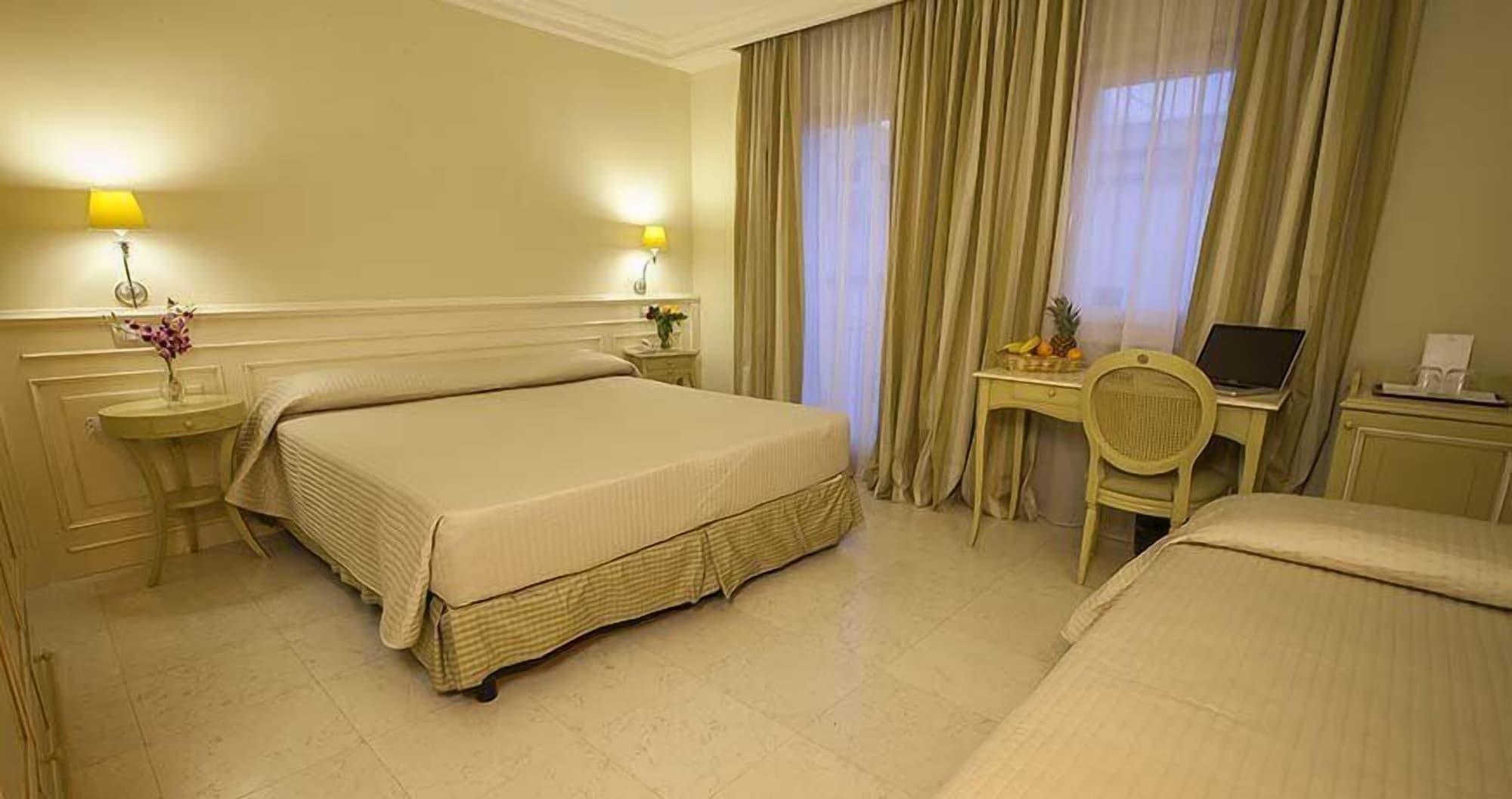 Palace Hotel Vieste Esterno foto