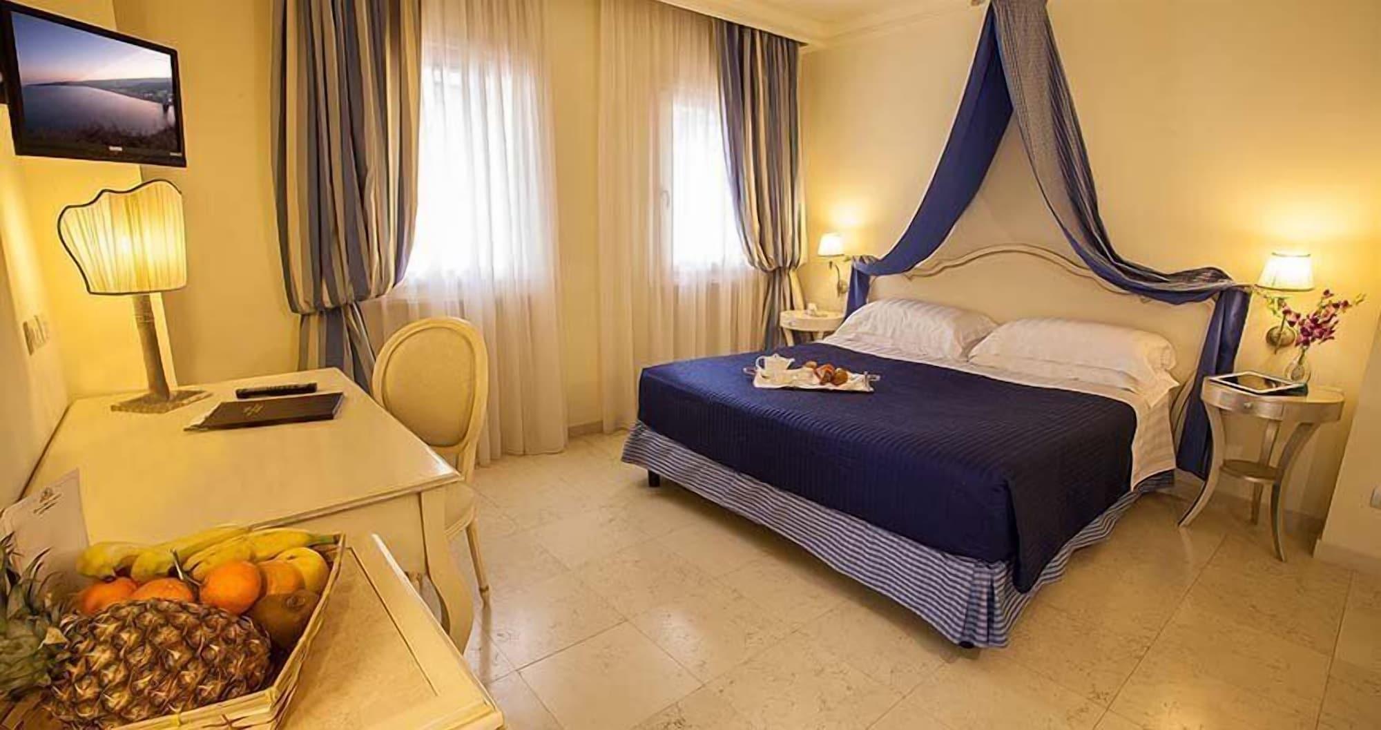 Palace Hotel Vieste Esterno foto