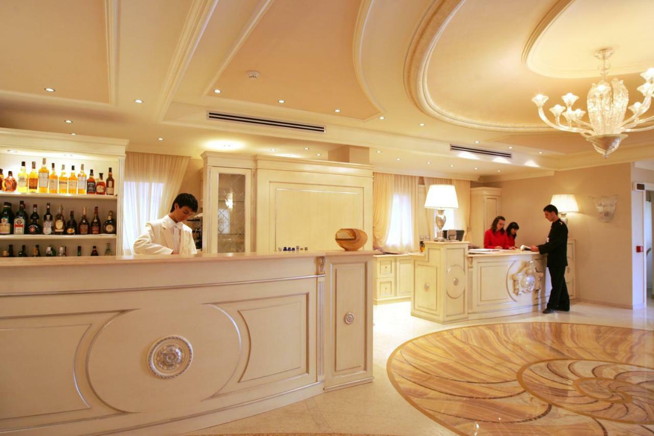 Palace Hotel Vieste Esterno foto