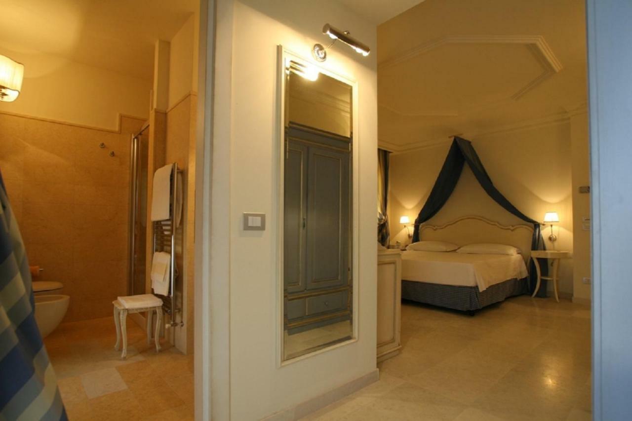 Palace Hotel Vieste Esterno foto